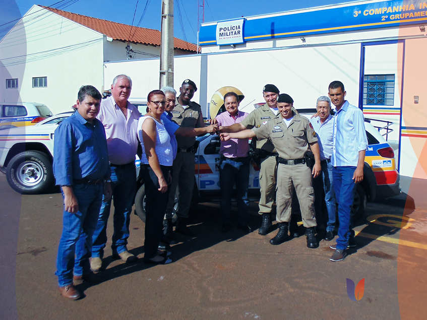 VEICULO POLICIA MILITAR 03